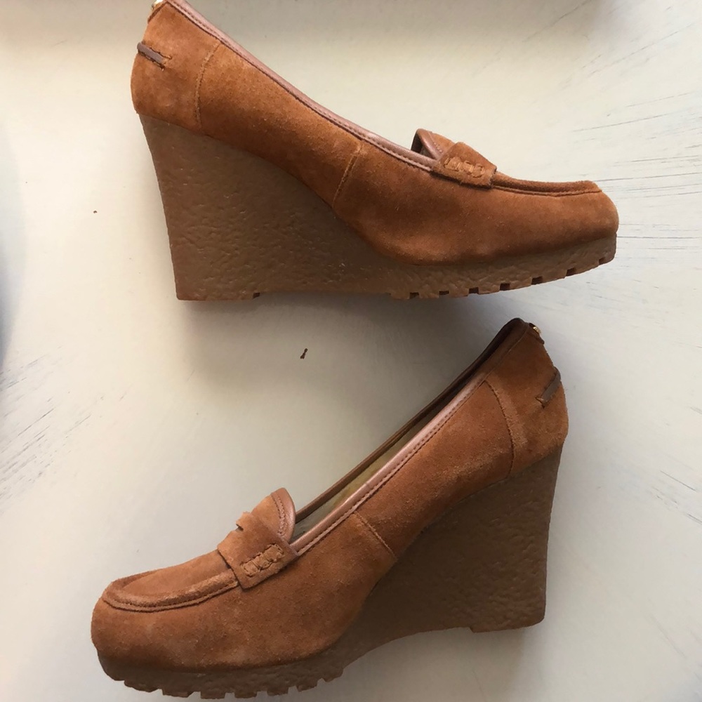 Like new Michael Kors suede wedge loafers